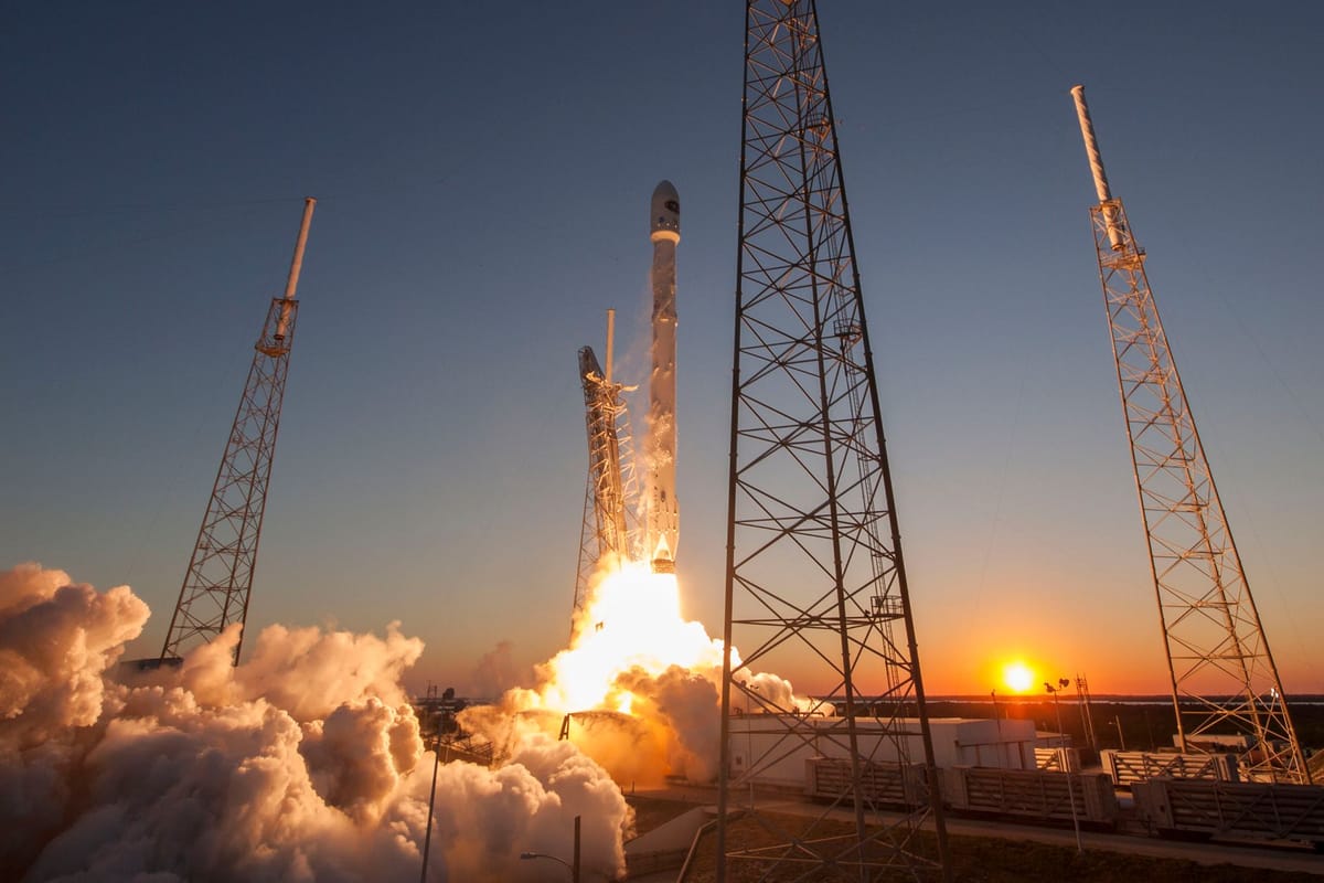 SpaceX e la rivoluzione spaziale: come Elon Musk ha abbattuto i costi dell'orbita