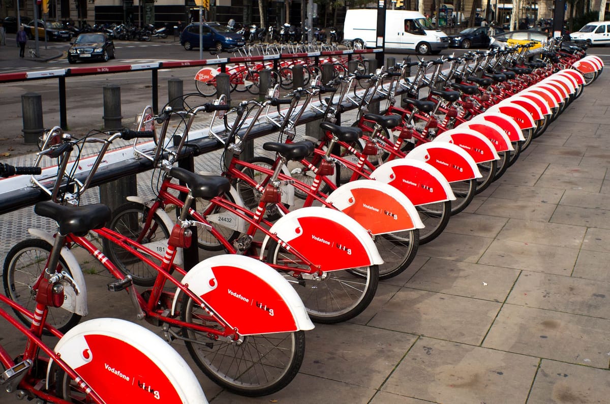Barcellona e l'addio al bike sharing privato: fallimento del modello o lezione urbana?