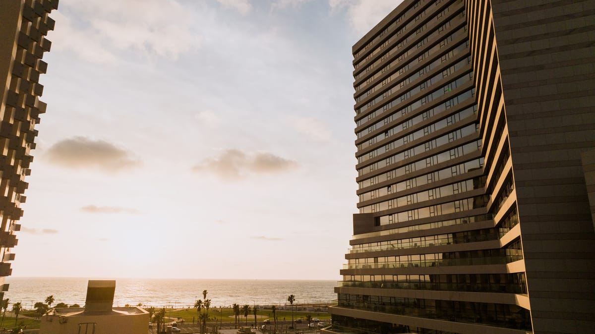 Gwyneth Paltrow e il lusso a Herzliya: quando il real estate diventa terreno di scontro