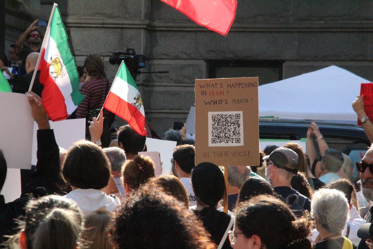 Vannacci e la retorica della feccia: analisi di un populismo che sfida il sistema