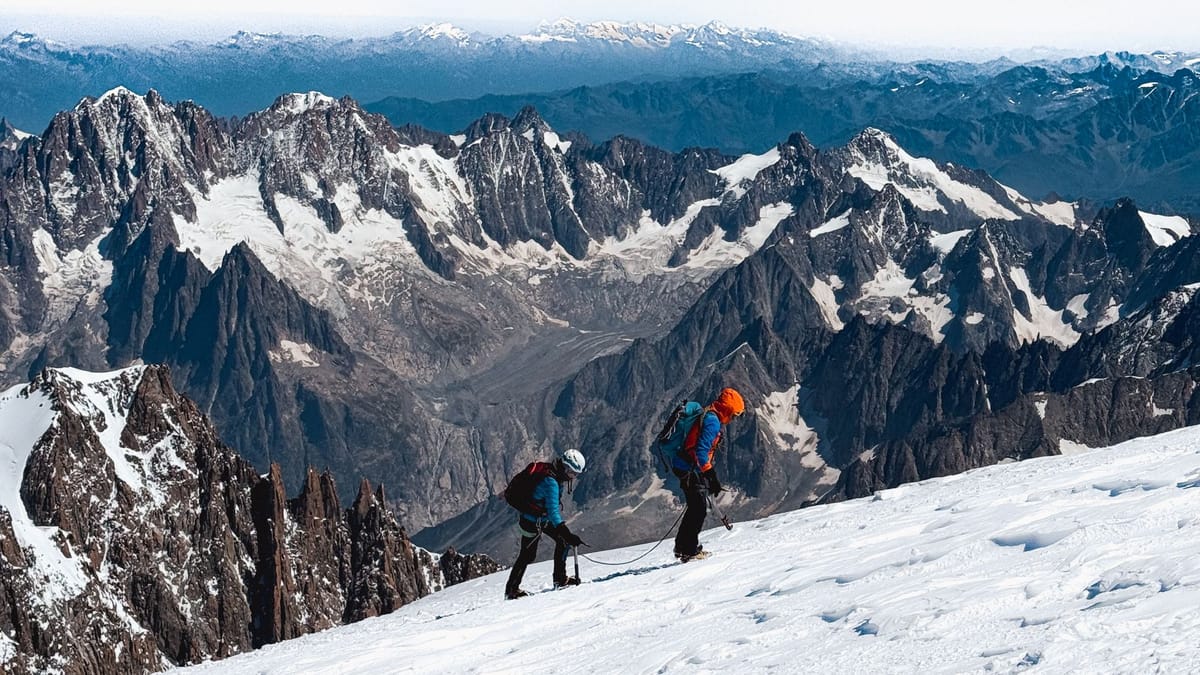 Tragedia sulle Alpi: il weekend nero che interroga il nostro rapporto con la montagna