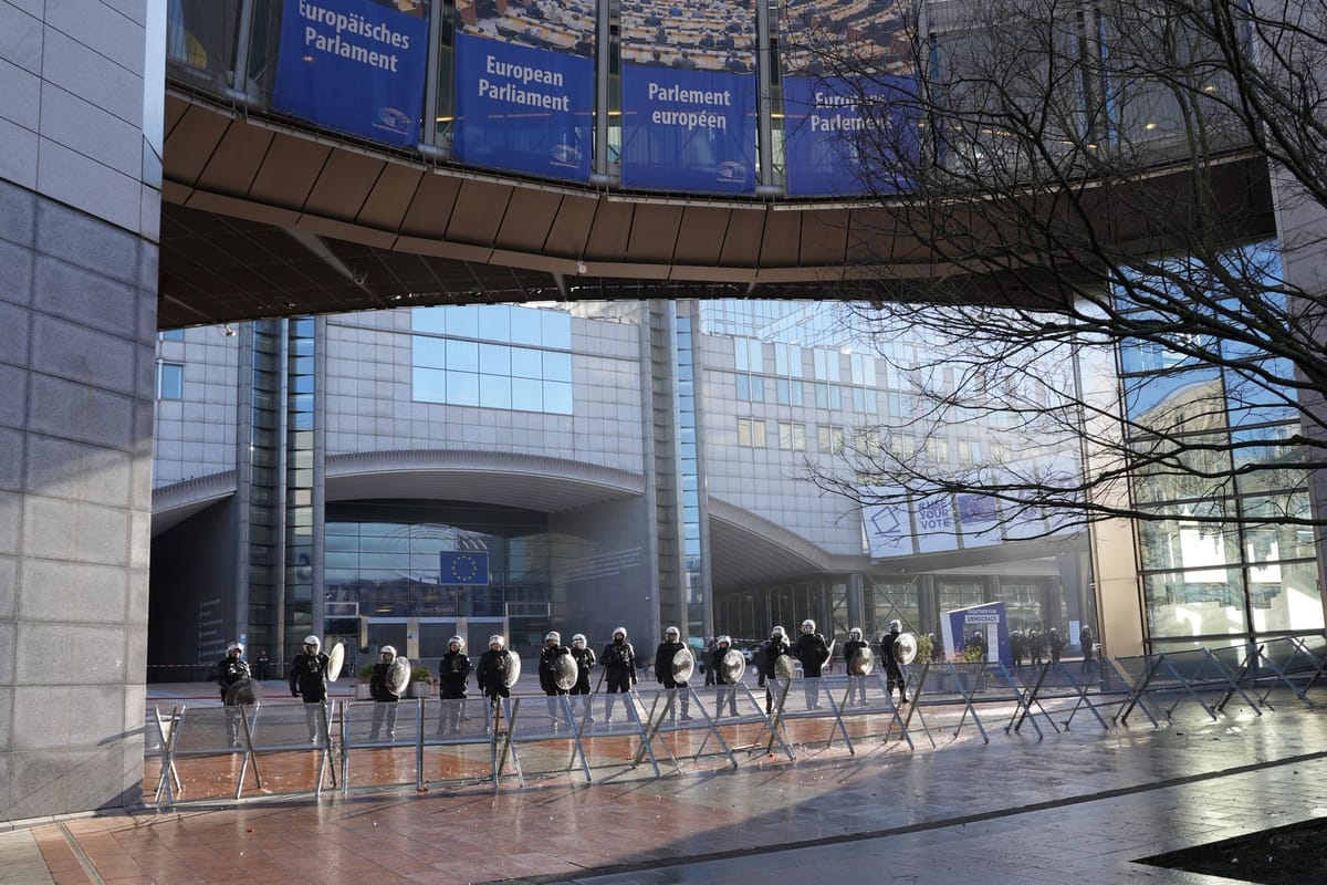IA e lobby a Bruxelles: il caso Siemens che mette in crisi Ursula von der Leyen