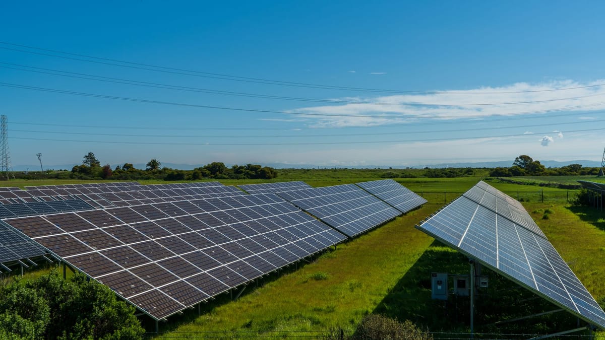 Energia, il paradosso italiano: perché l'elettricità costa più del gas