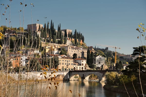 Ponte sullo Stretto, il fango giudiziario oscura il sogno infrastrutturale