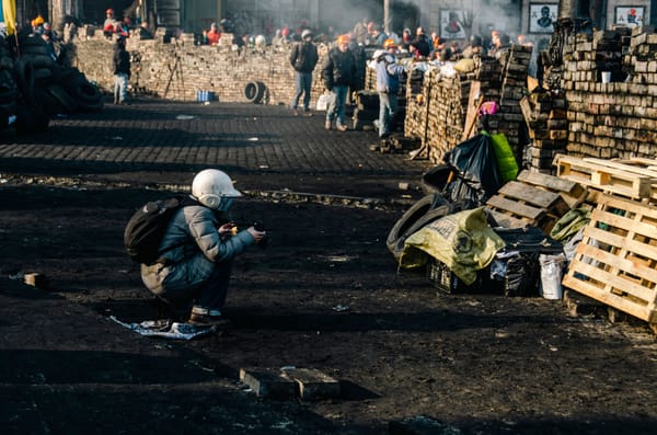 Belfast, l'ombra del passato torna a dividere: analisi di una nuova crisi sociale
