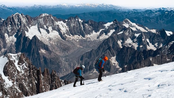 Tragedia sulle Alpi: il weekend nero che interroga il nostro rapporto con la montagna