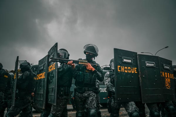 La caduta del Niño Guerrero: il blitz USA che riscrive il destino del Tren de Aragua