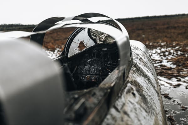 Aereo precipita a Lurate Caccivio: la tragedia dei cieli e i dubbi sulla sicurezza